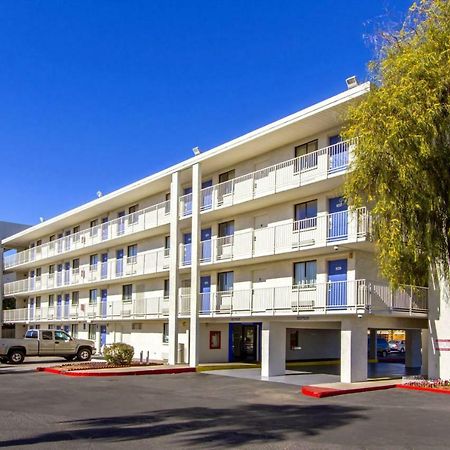 Phoenix Inn Экстерьер фото